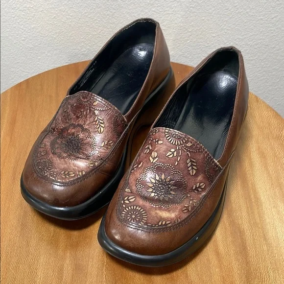 Dansko Brown Floral Mules - Picture 1 of 15